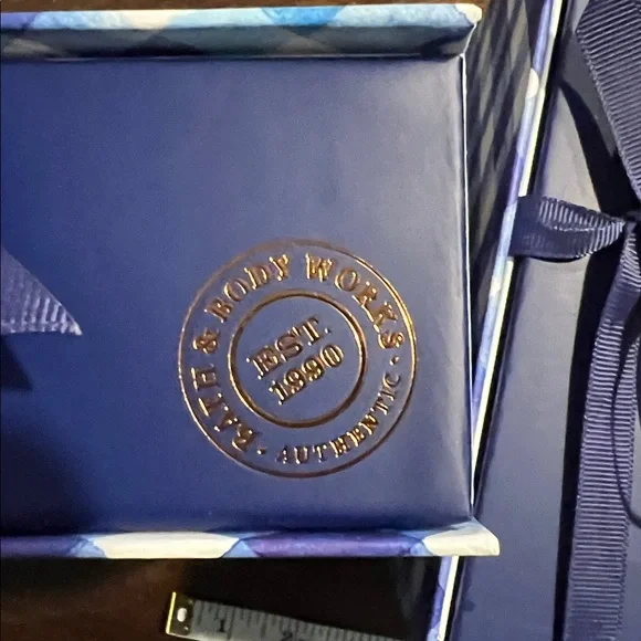 Gingham Boxes - Picture 3 of 9